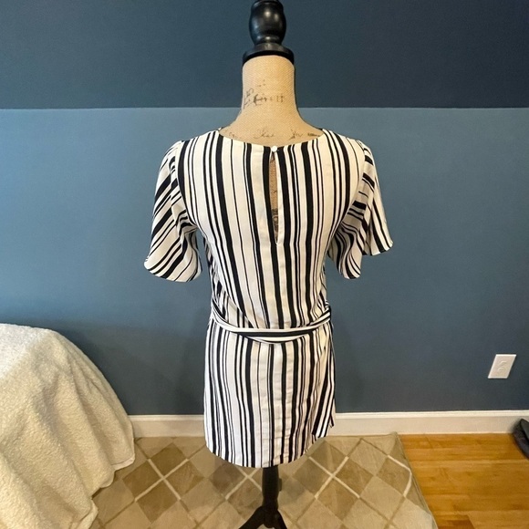 H&M dress - Picture 4 of 5